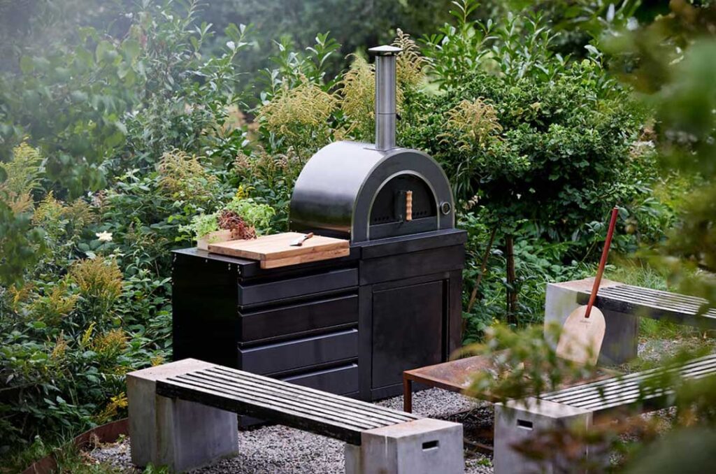 MyOutdoorkitchen - Black Collection Foto: Lindström & Sondén AB | 2026 © Markennetzwerk GmbH. Alle Rechte vorbehalten.