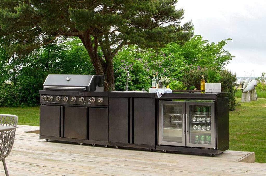 MyOutdoorkitchen - Black Collection Foto: Lindström & Sondén AB | 2026 © Markennetzwerk GmbH. Alle Rechte vorbehalten.